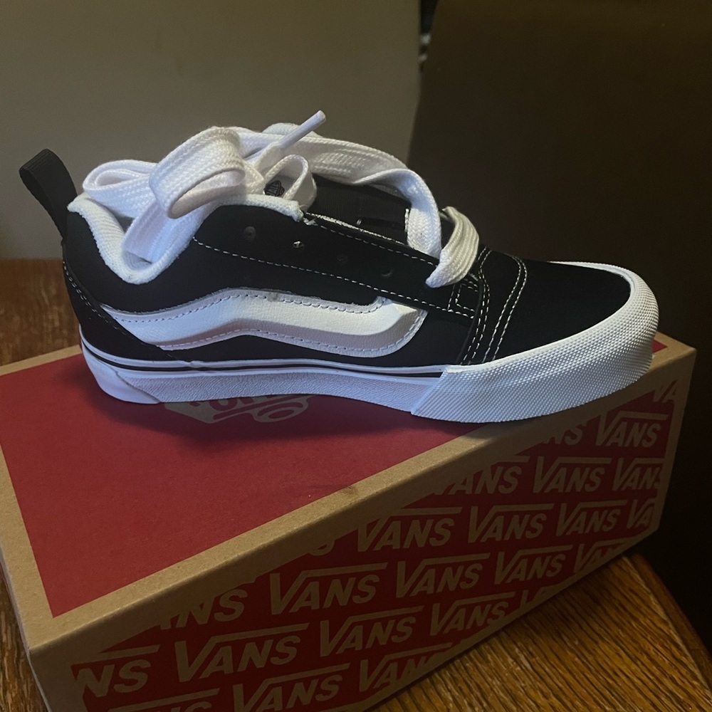 Vans Classic Black and White Skate Shoes - Picture 2 of 6
